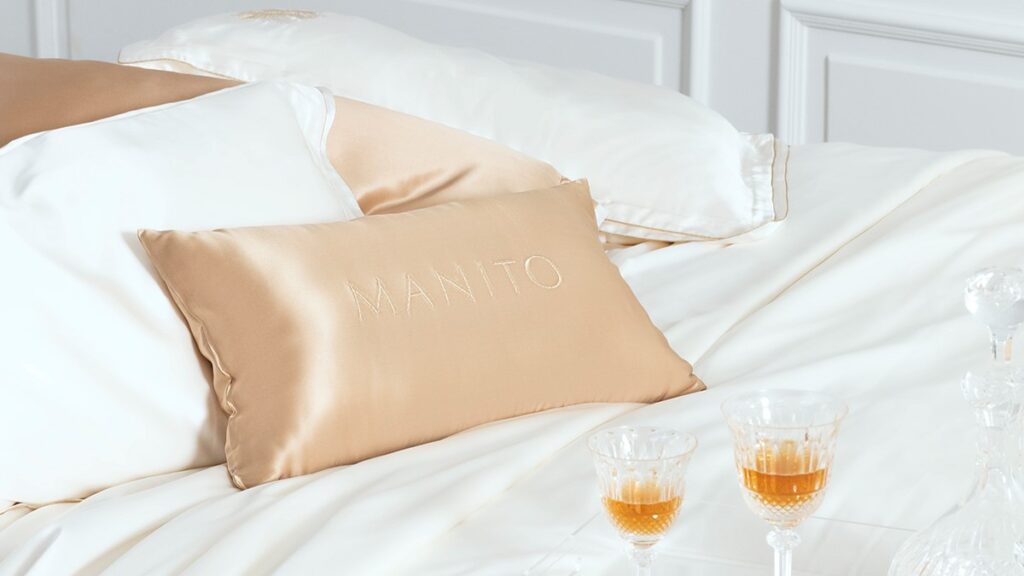 5 Reasons to Own a Silk Duvet Cover